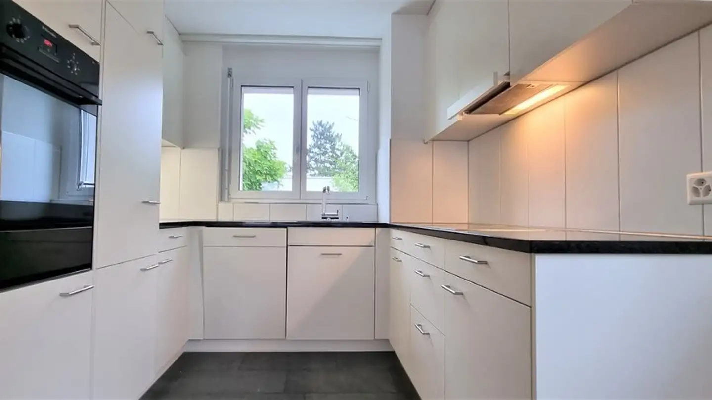 Apartment for rent - Albisstrasse 70, 8134 Adliswil - Photo 2