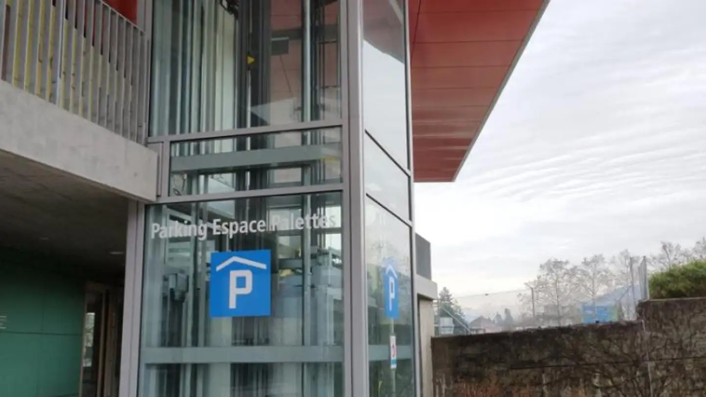 Place de parking extérieure à louer - Avenue Des Communes-Réunies 75, 1212 Grand-Lancy - Photo 3