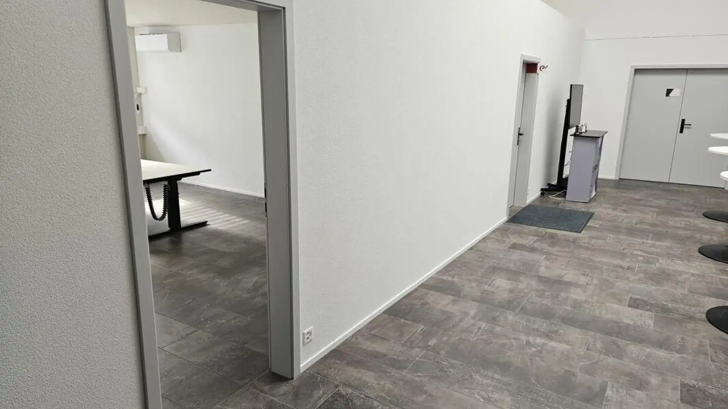 Spazio ufficio in affitto - Grabenstrasse, 8865 Bilten - Photo 4