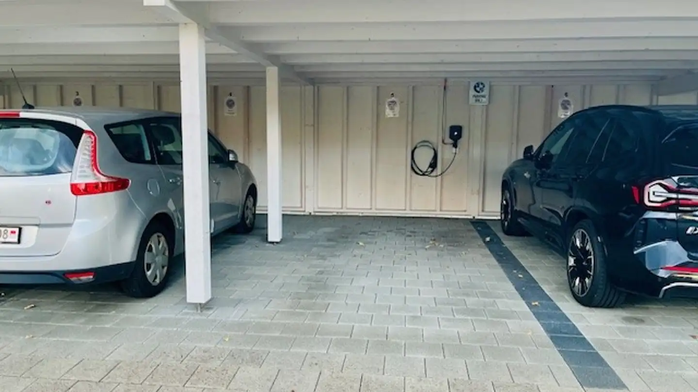 Covered parking space for rent - Industriestrasse 28, 4528 Zuchwil - Photo 2