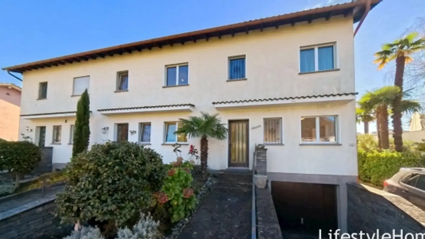 Stepped house for sale - 6612 Ascona - Photo 2