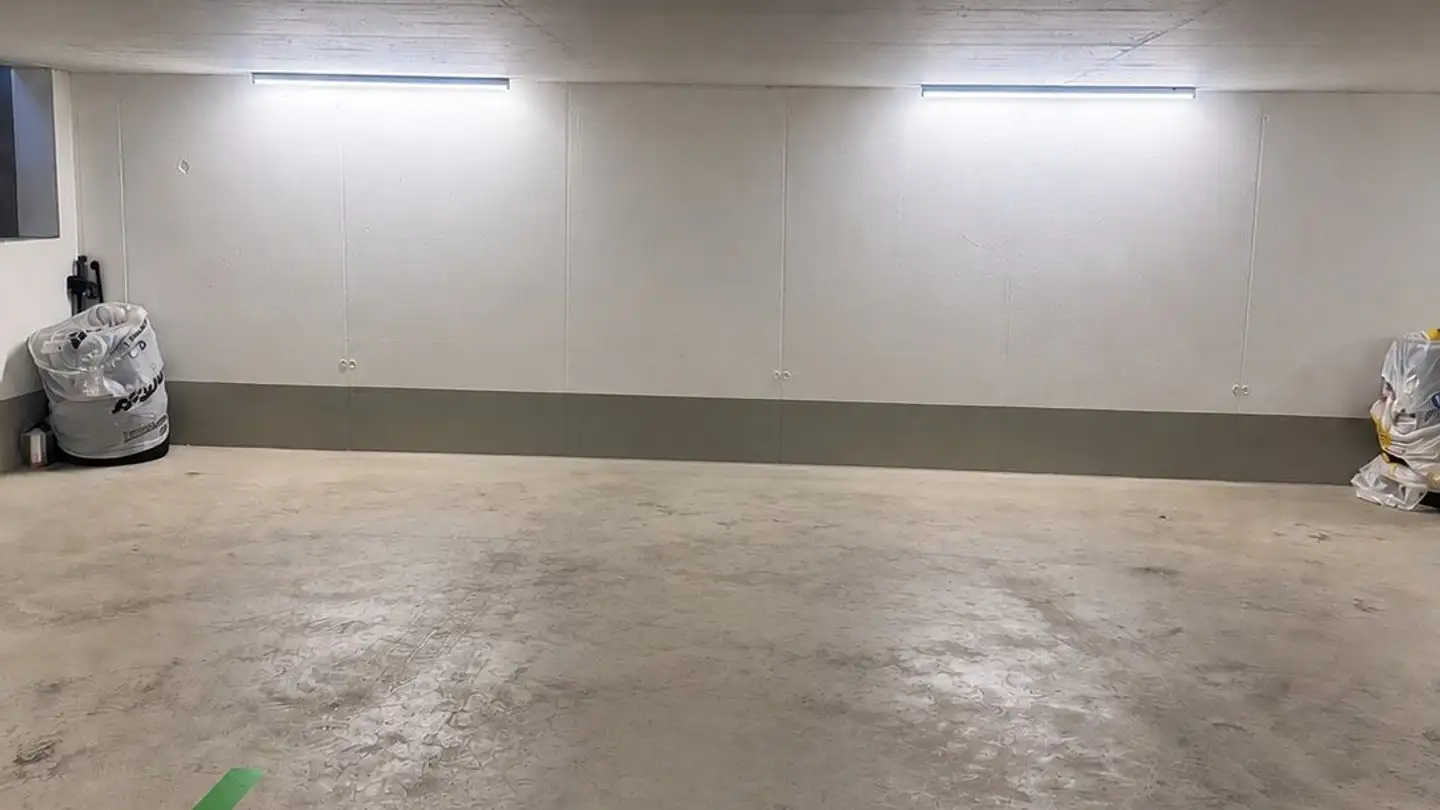 Place de parking extérieure à louer - Kesselweg 1, 4410 Liestal