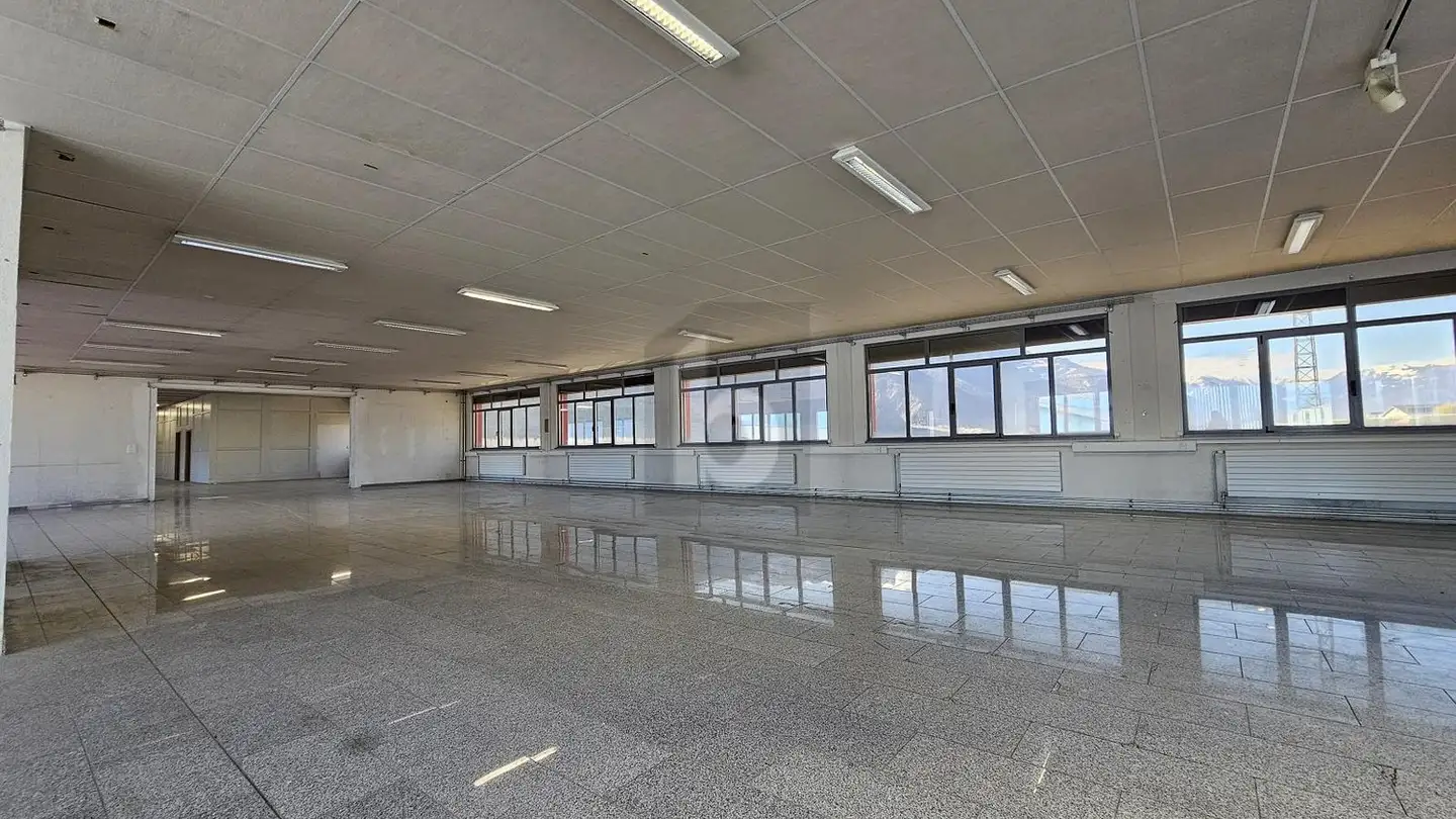 Industrial property for rent - 1955 St-Pierre-de-Clages