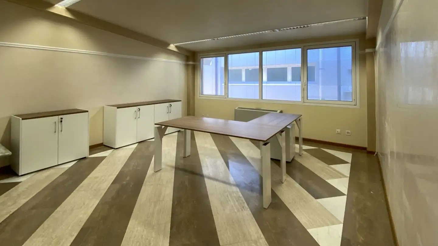 Spazio ufficio in affitto - Via Alle Scuole 27, 6807 Taverne - Photo 2