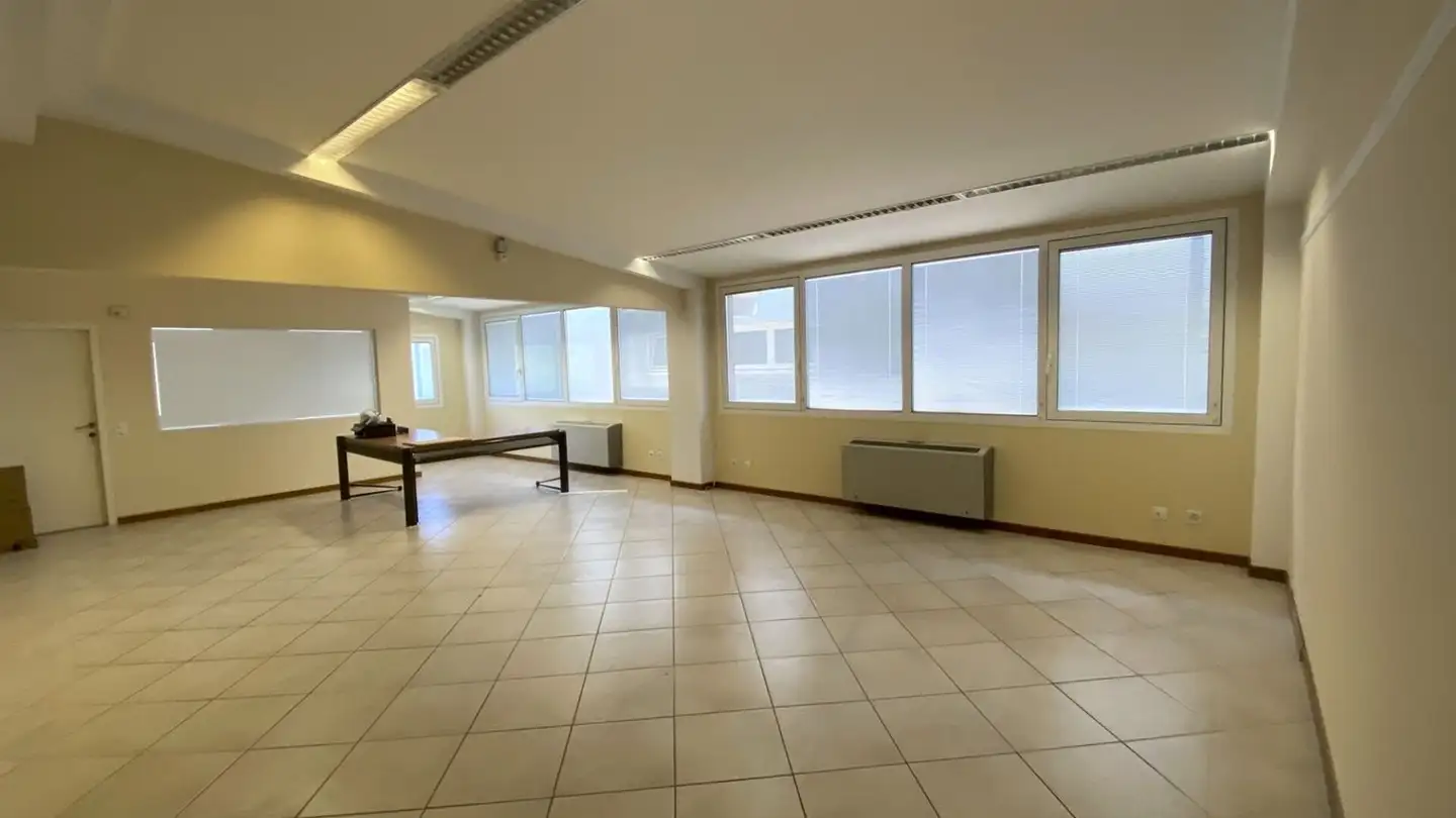 Spazio ufficio in affitto - Via Alle Scuole 27, 6807 Taverne - Photo 4