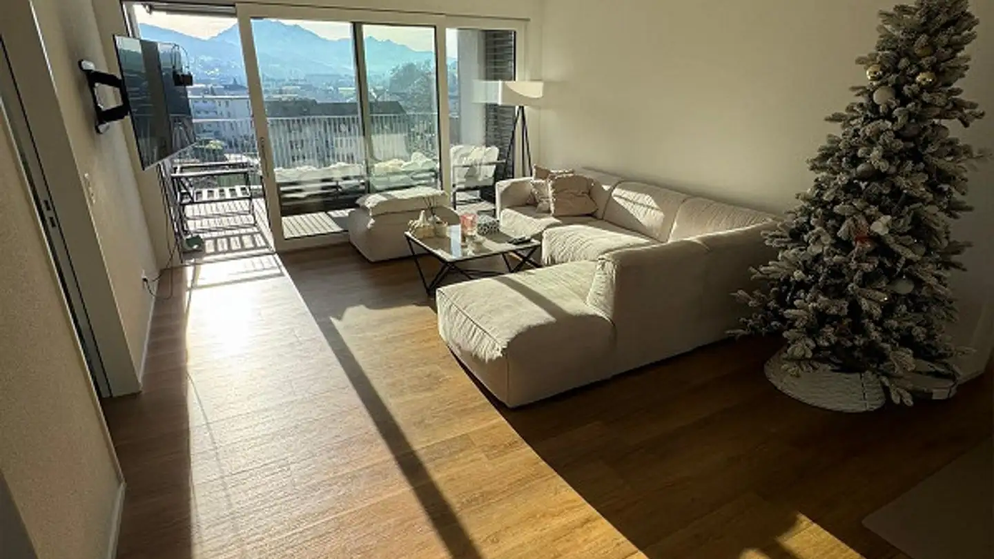 Appartamento in affitto - Bahnhofstrasse 11a, 6037 Root