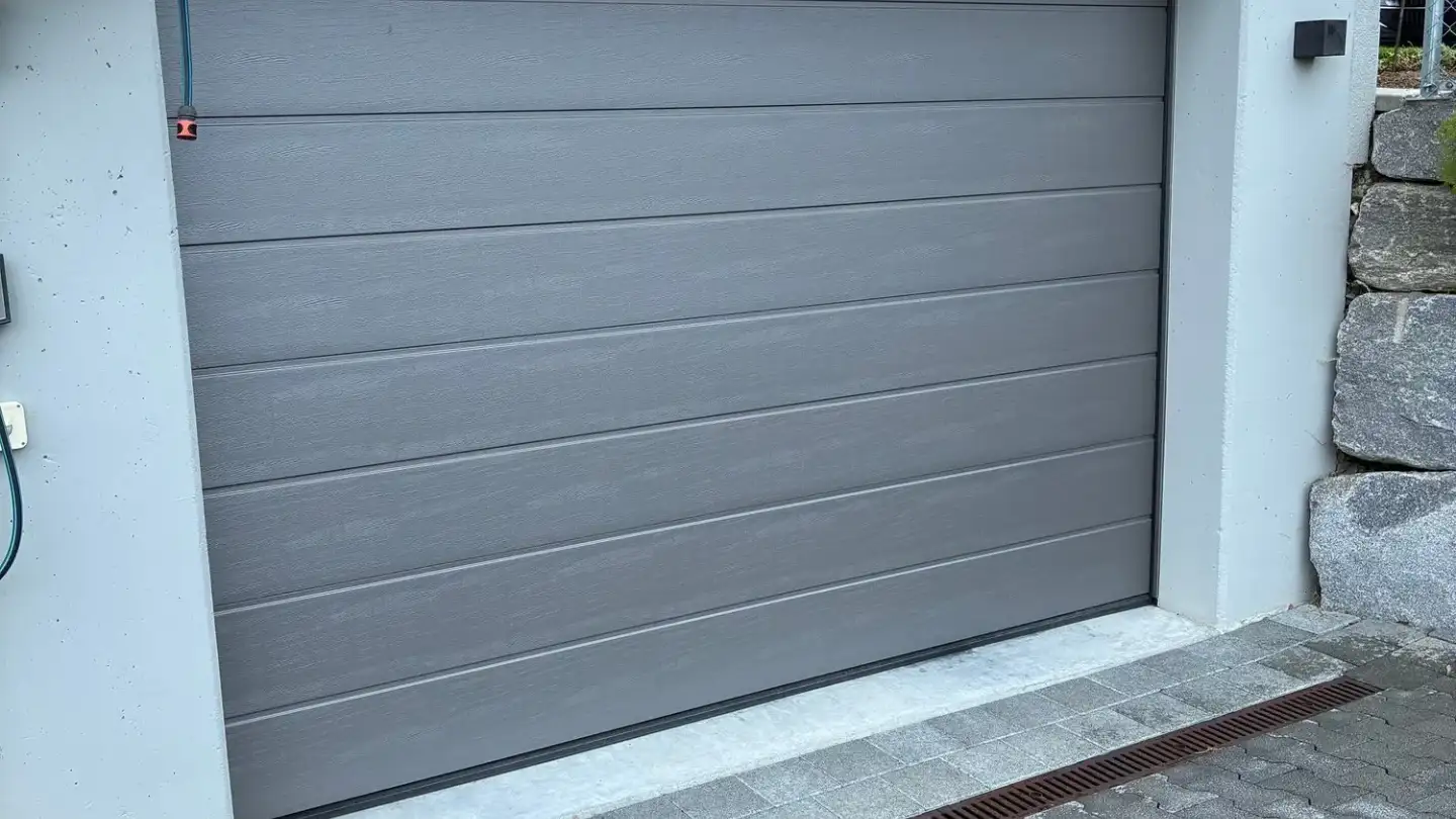 Garage individuel à louer - Guggibadstrasse 9, 6288 Schongau