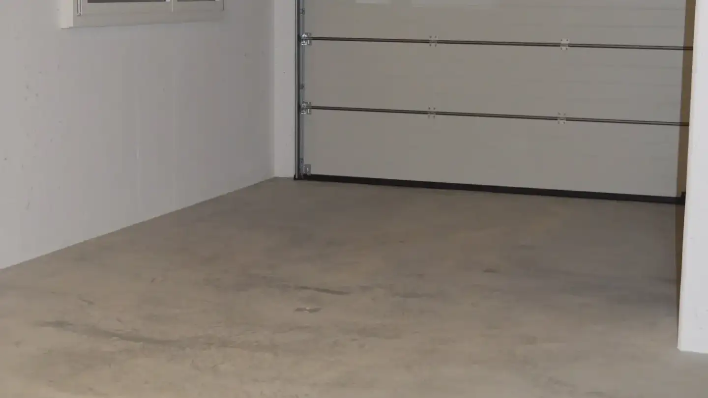Garage individuel à louer - Guggibadstrasse 9, 6288 Schongau - Photo 2