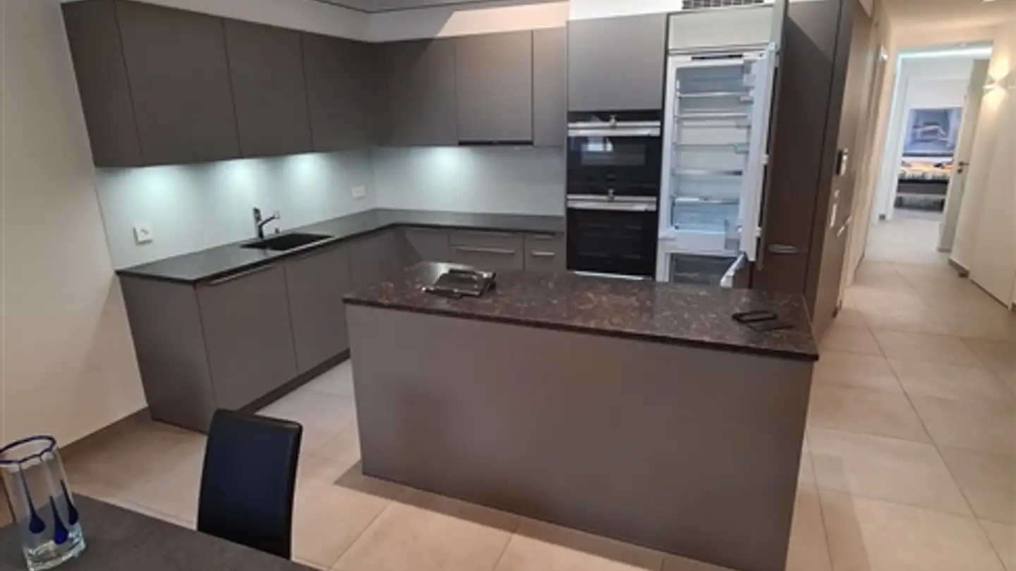 Attique à louer - Rue Du Bourg 30, 1860 Aigle - Photo 2