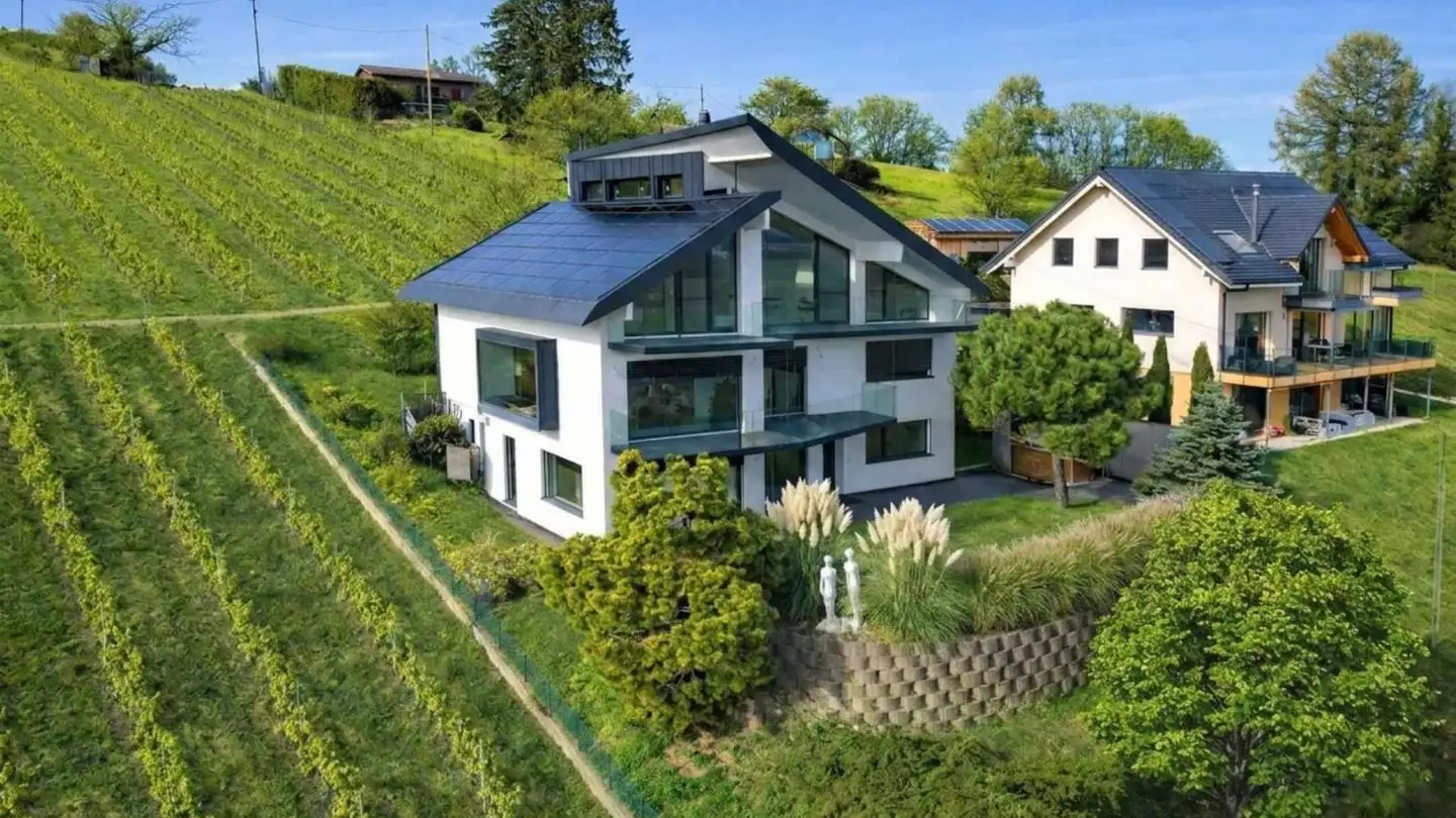 Villa for sale - 1127 Clarmont