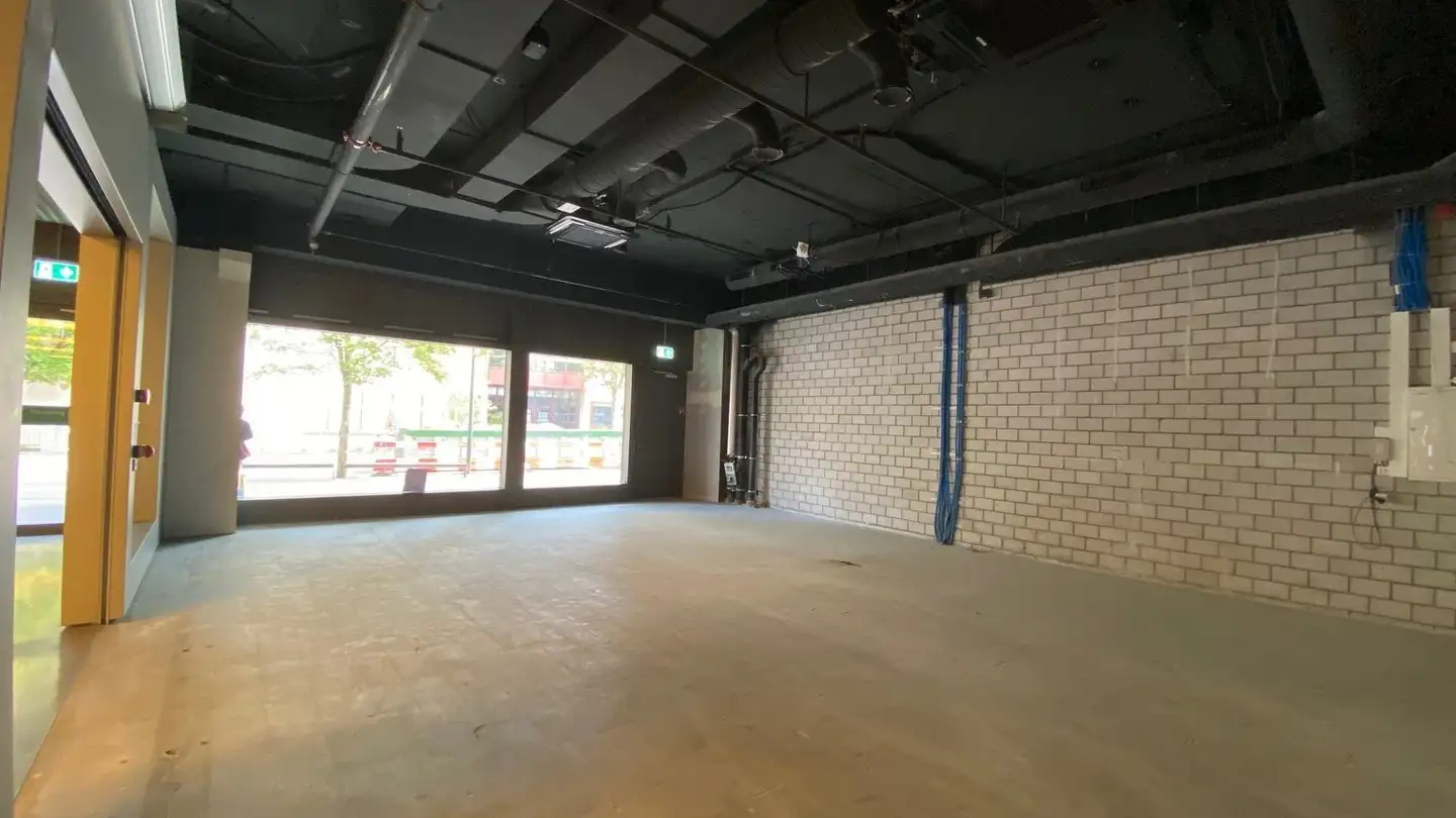 Shop for rent - Zürichstrasse 20, 8610 Uster - Photo 3