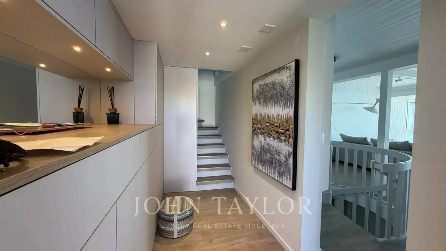 Single house for rent - 1096 Cully - Photo 2