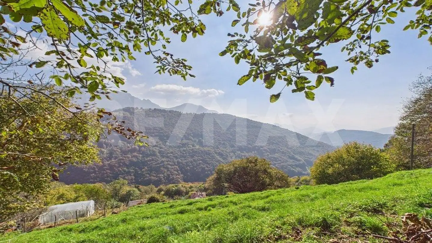 Constructible plot for sale - 6950 Tesserete