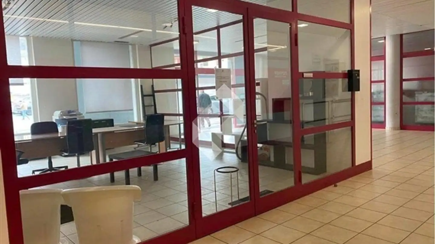 Spazio ufficio in affitto - Avenue De Savoie 4, 1896 Vouvry - Photo 2