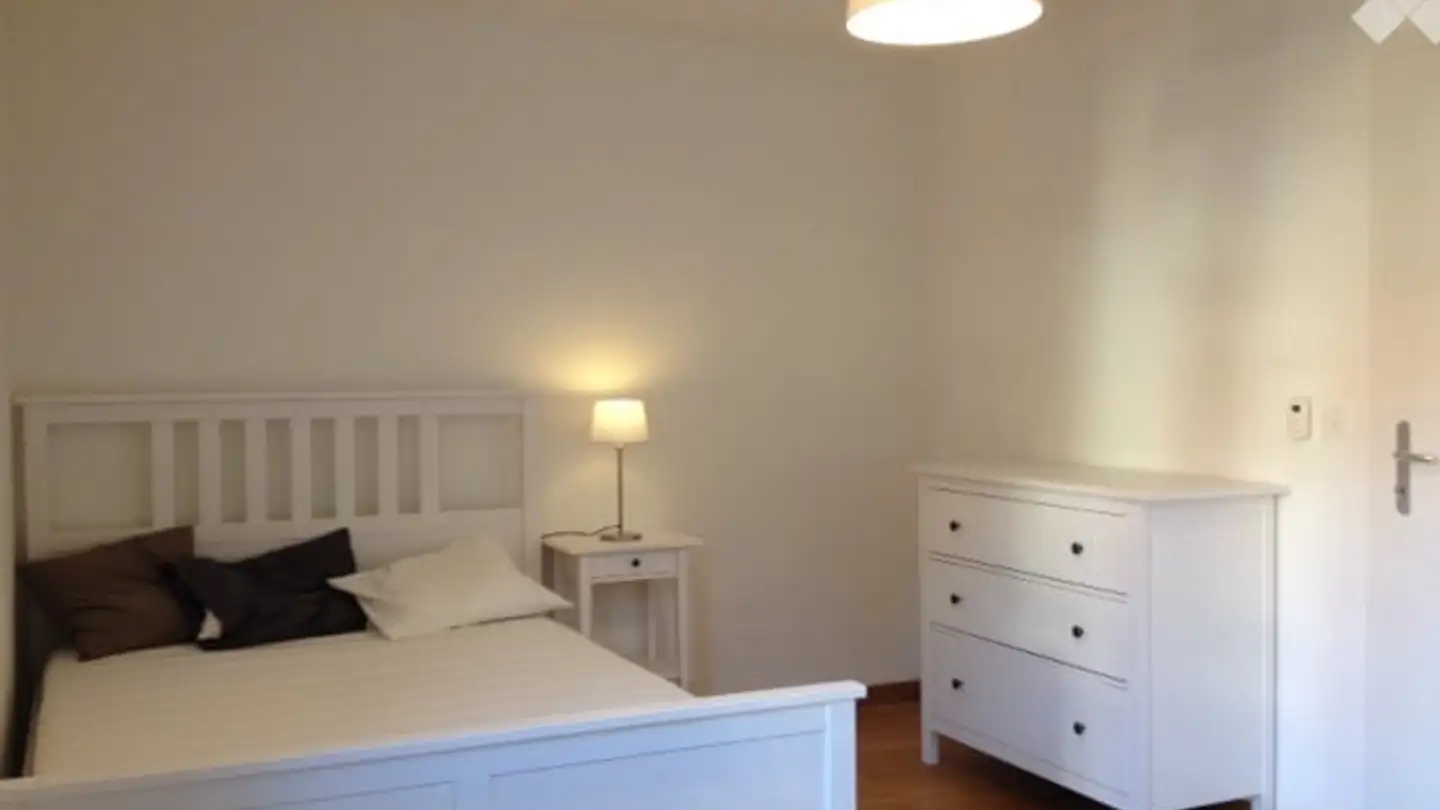 Chambre à louer - 1009 Pully