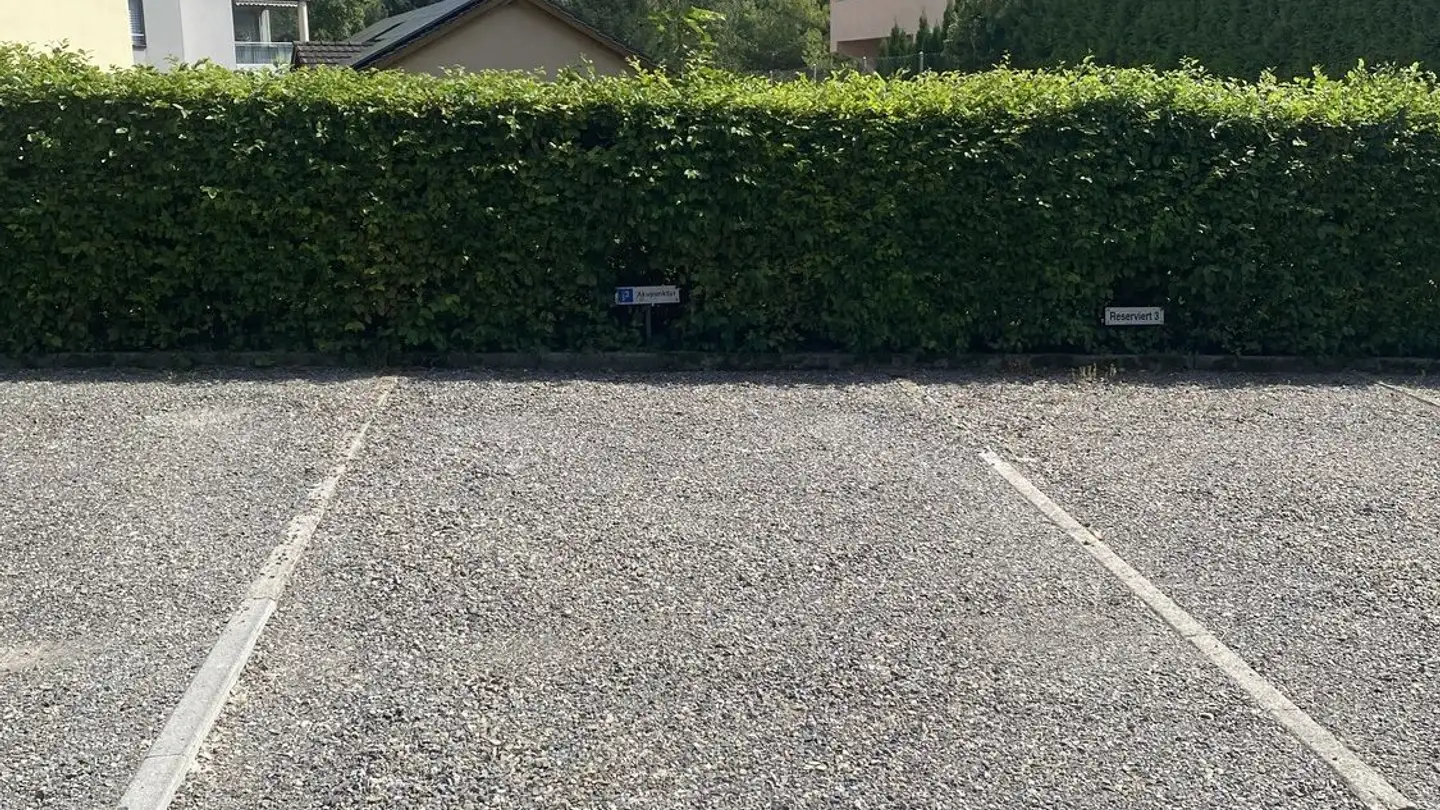 Place de parking extérieure à louer - Bodenstrasse 25, 6403 Küssnacht am Rigi - Photo 3