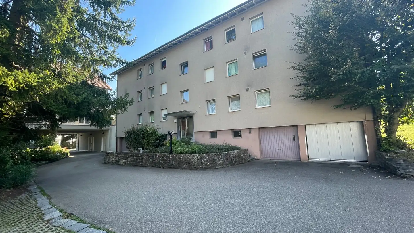 Appartement à louer - Stuhlenstrasse 3, 8123 Ebmatingen