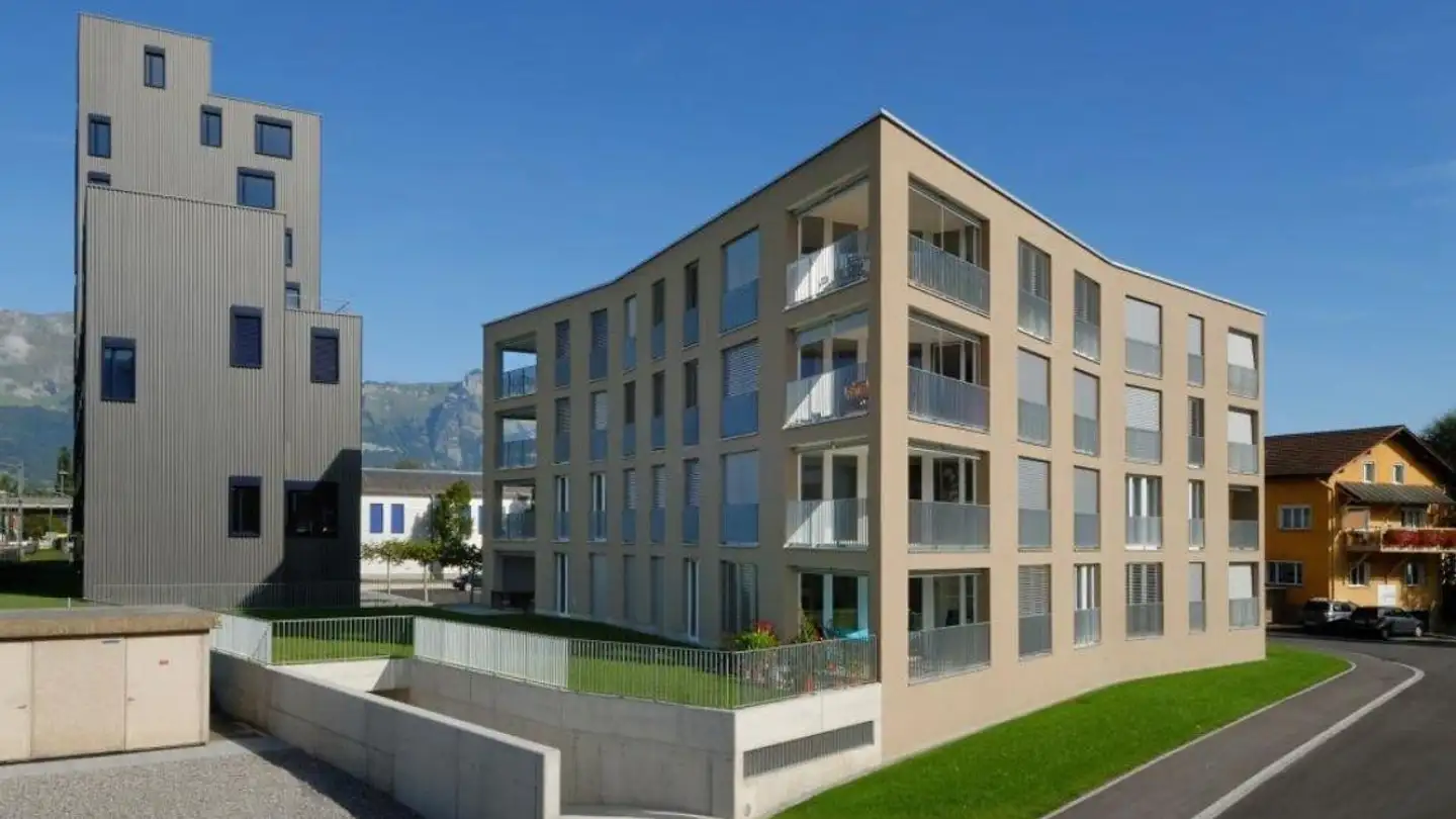 Tiefgaragenstellplatz mieten - Fichtenweg 12, 9470 Buchs SG