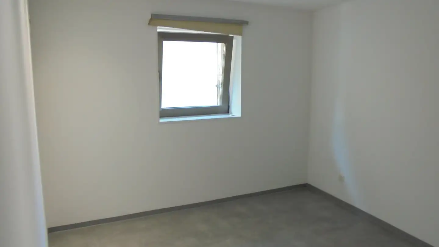 Apartment for rent - Les Chênes, 1906 Charrat - Photo 2