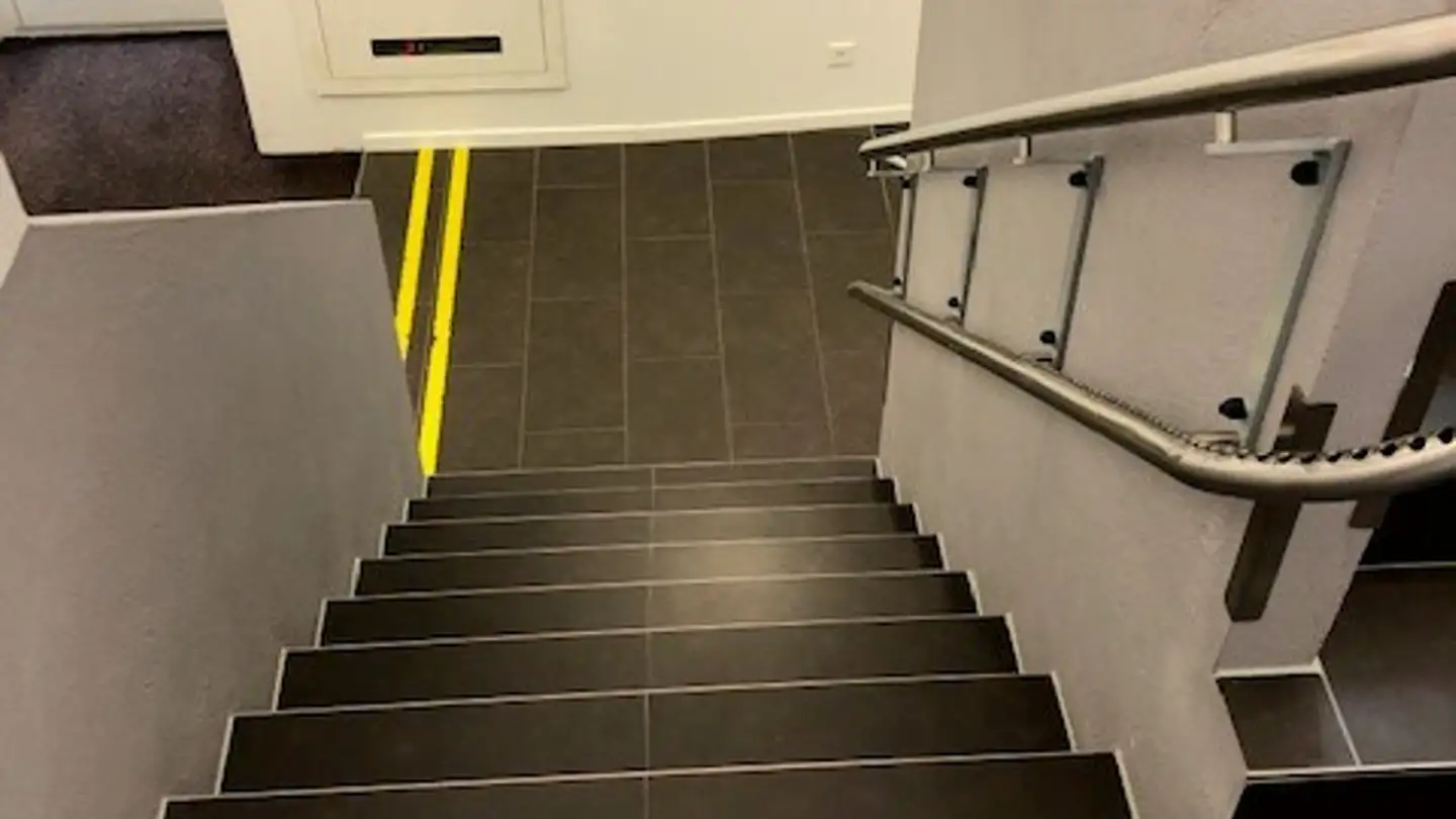 Mixed-use building for rent - Rue du Temple 1A, 2034 Peseux - Photo 4