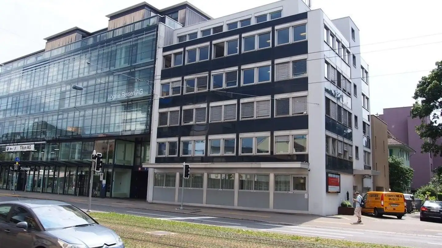 Tiefgaragenstellplatz mieten - Badenerstrasse 549, 8048 Zürich