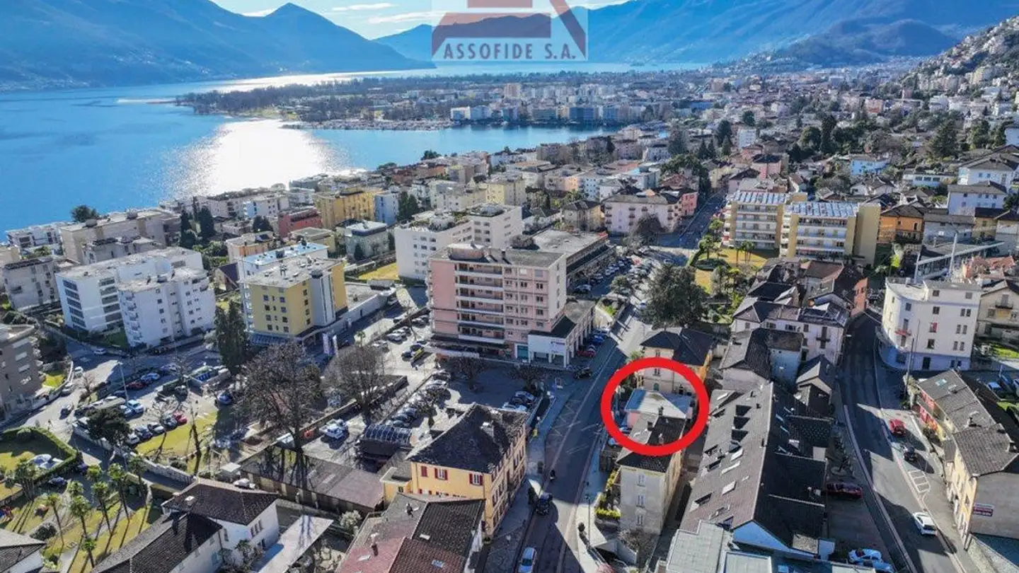 Immeuble mixte à vendre - 6648 Minusio