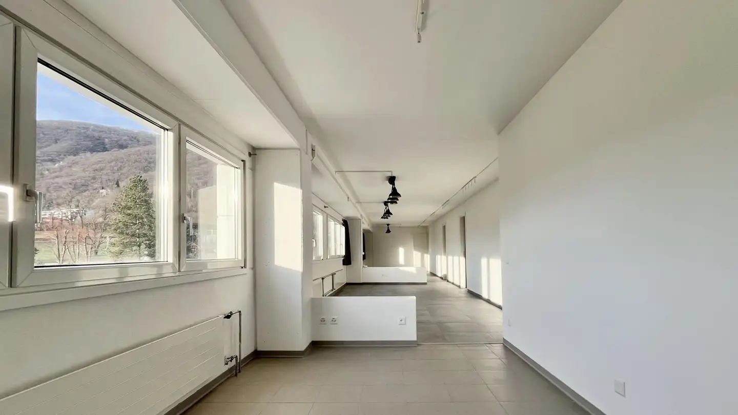 Appartement à louer - 6930 Bedano - Photo 2