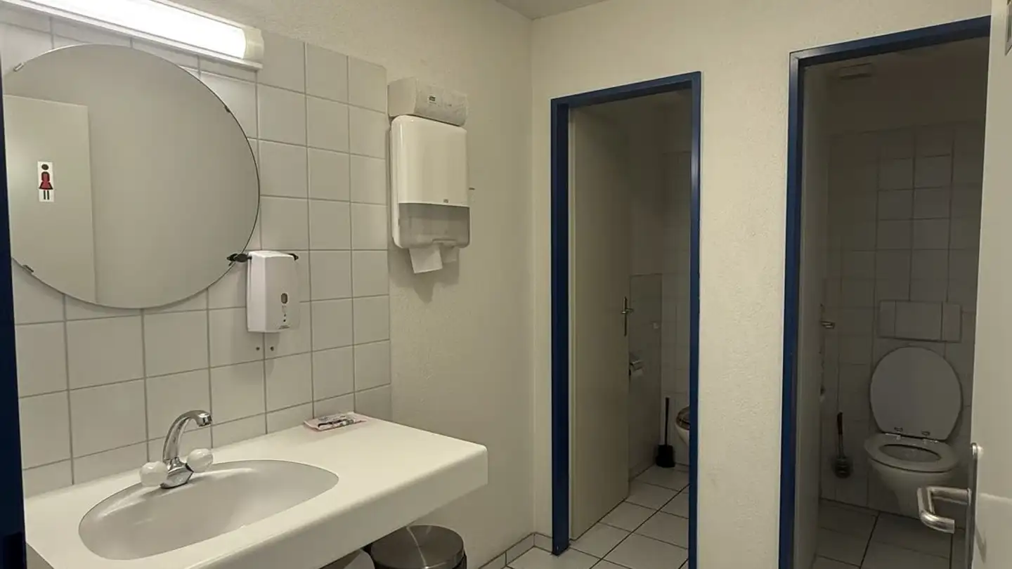 Office space for rent - Route Du Bleuet 7, 1762 Givisiez - Photo 4