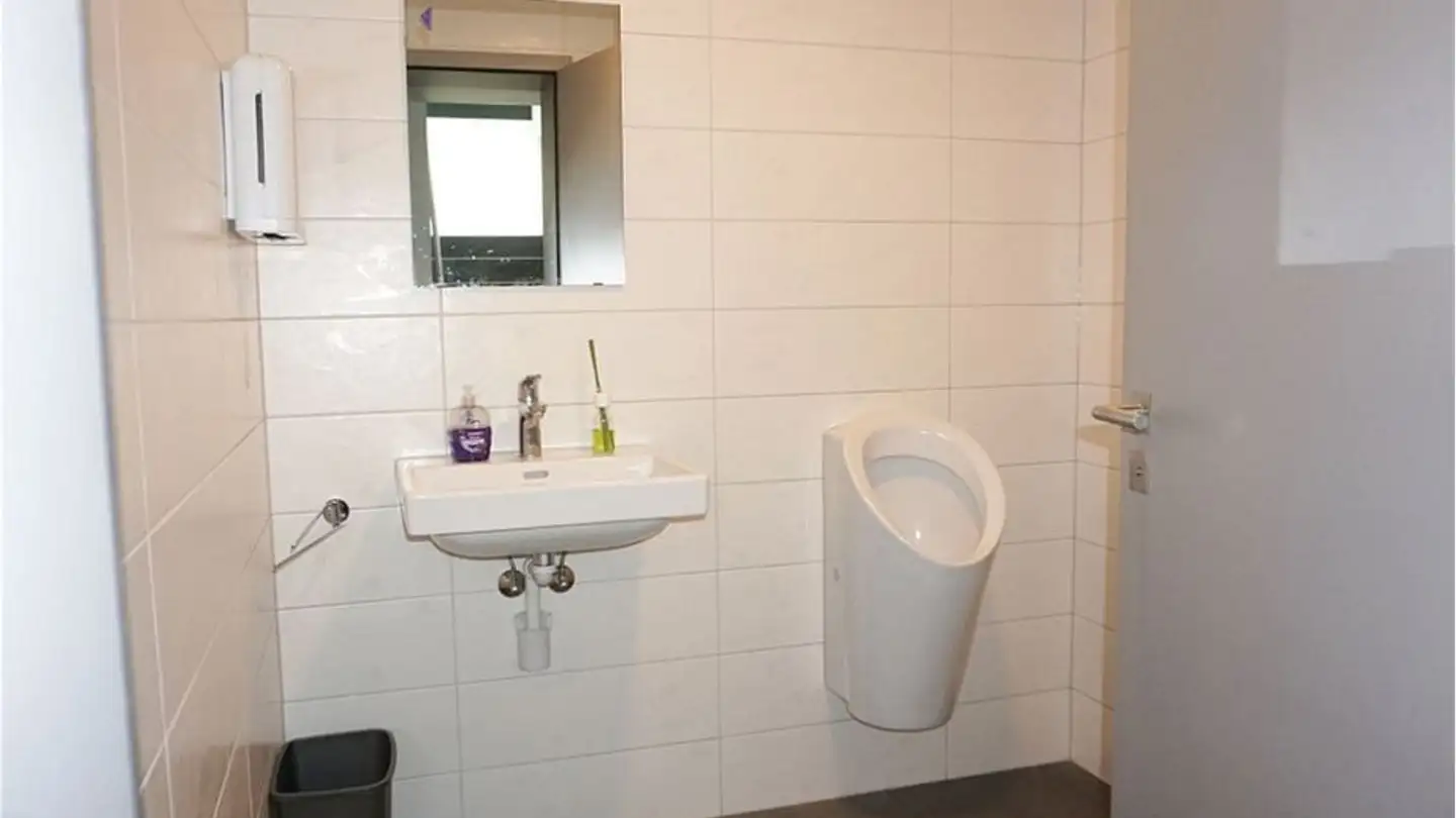 Spazio ufficio in affitto - 3280 Murten - Photo 3