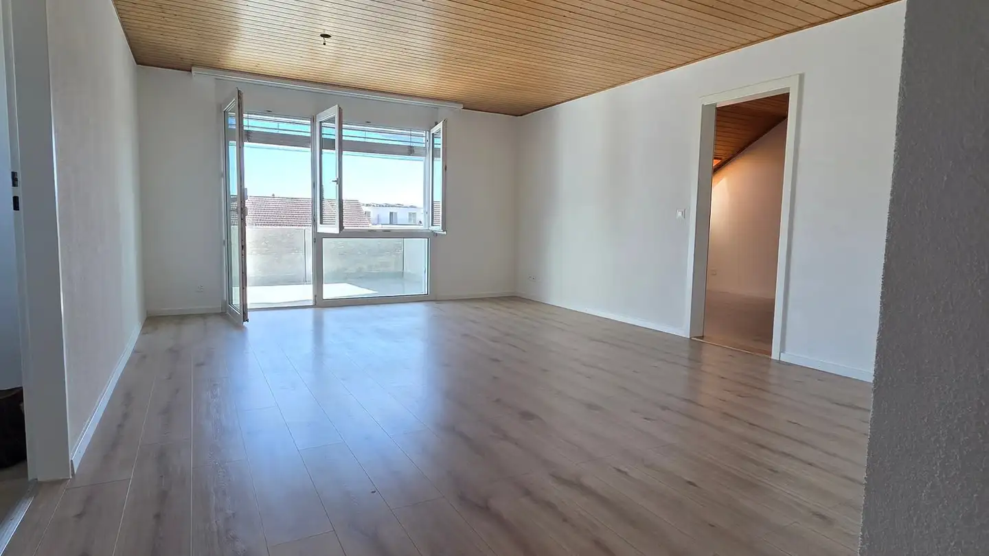 Attic flat for rent - Gilamstrasse 9g, 4665 Oftringen - Photo 2