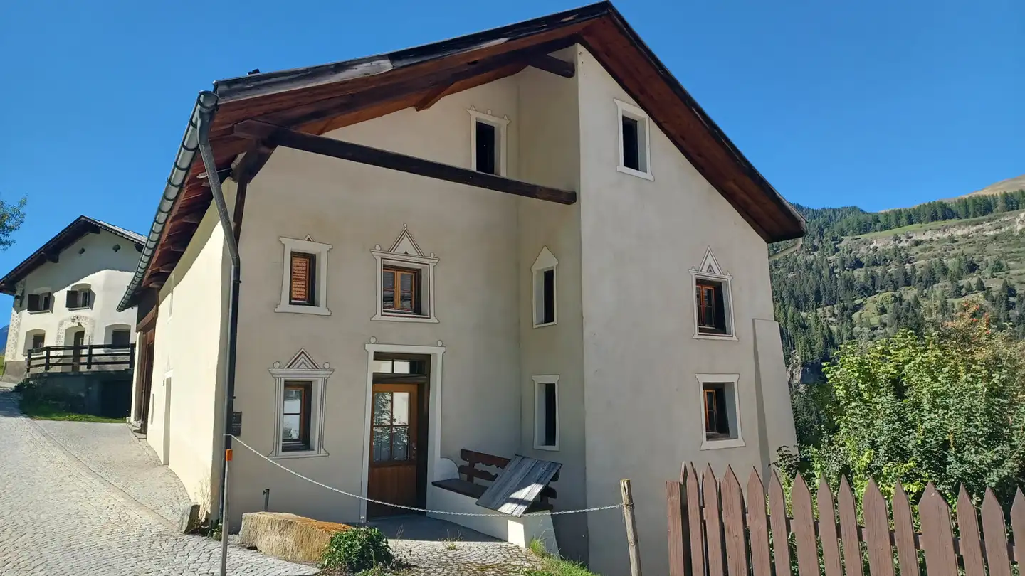 Single house for sale - 7553 Tarasp