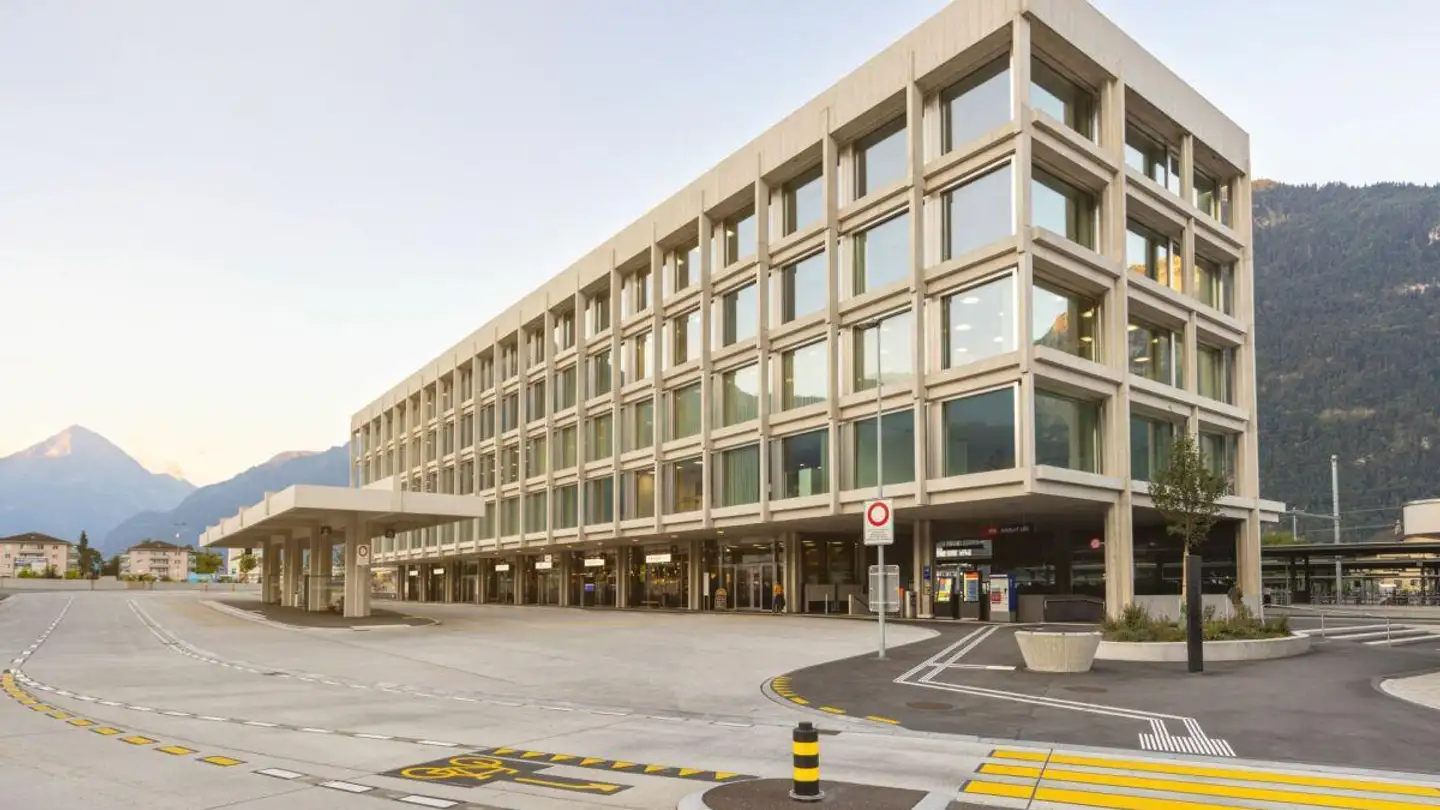 Office space for rent - Bahnhofplatz 1, 6460 Altdorf UR