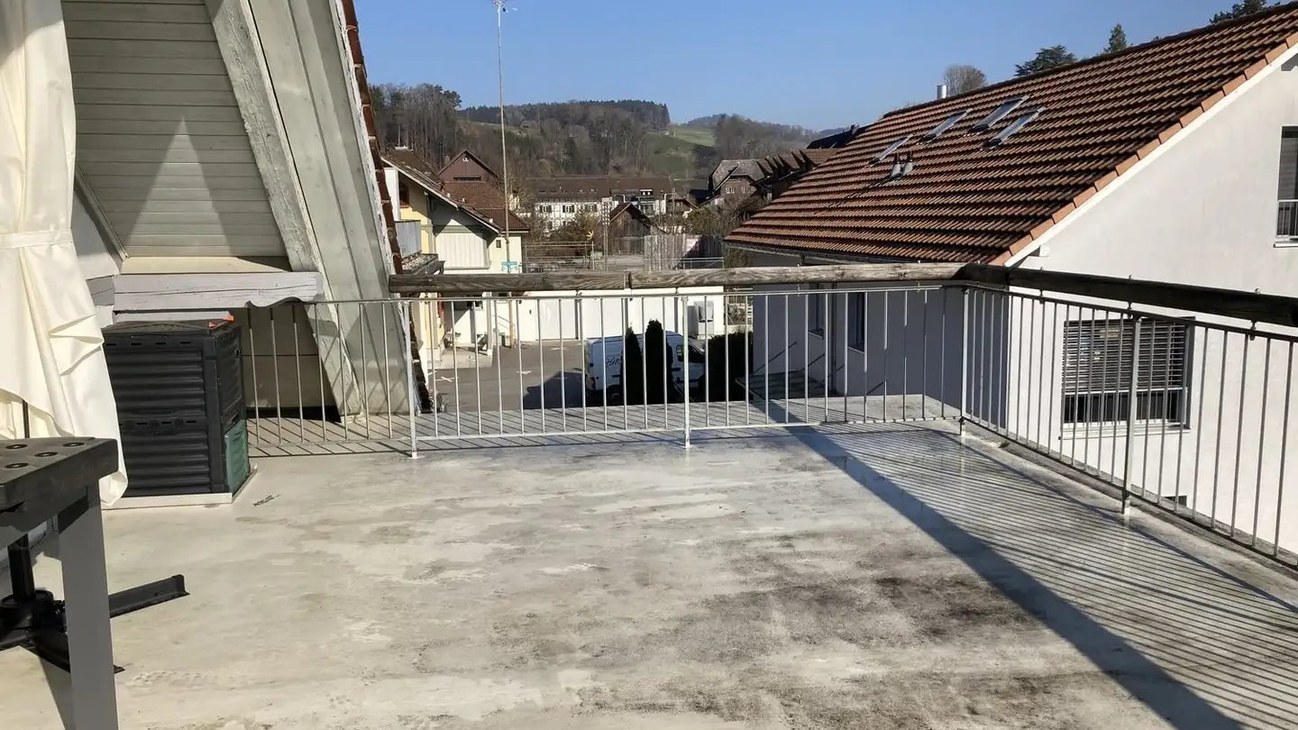 Dachgeschosswohnung mieten - Dorfstrasse 19, 3472 Wynigen