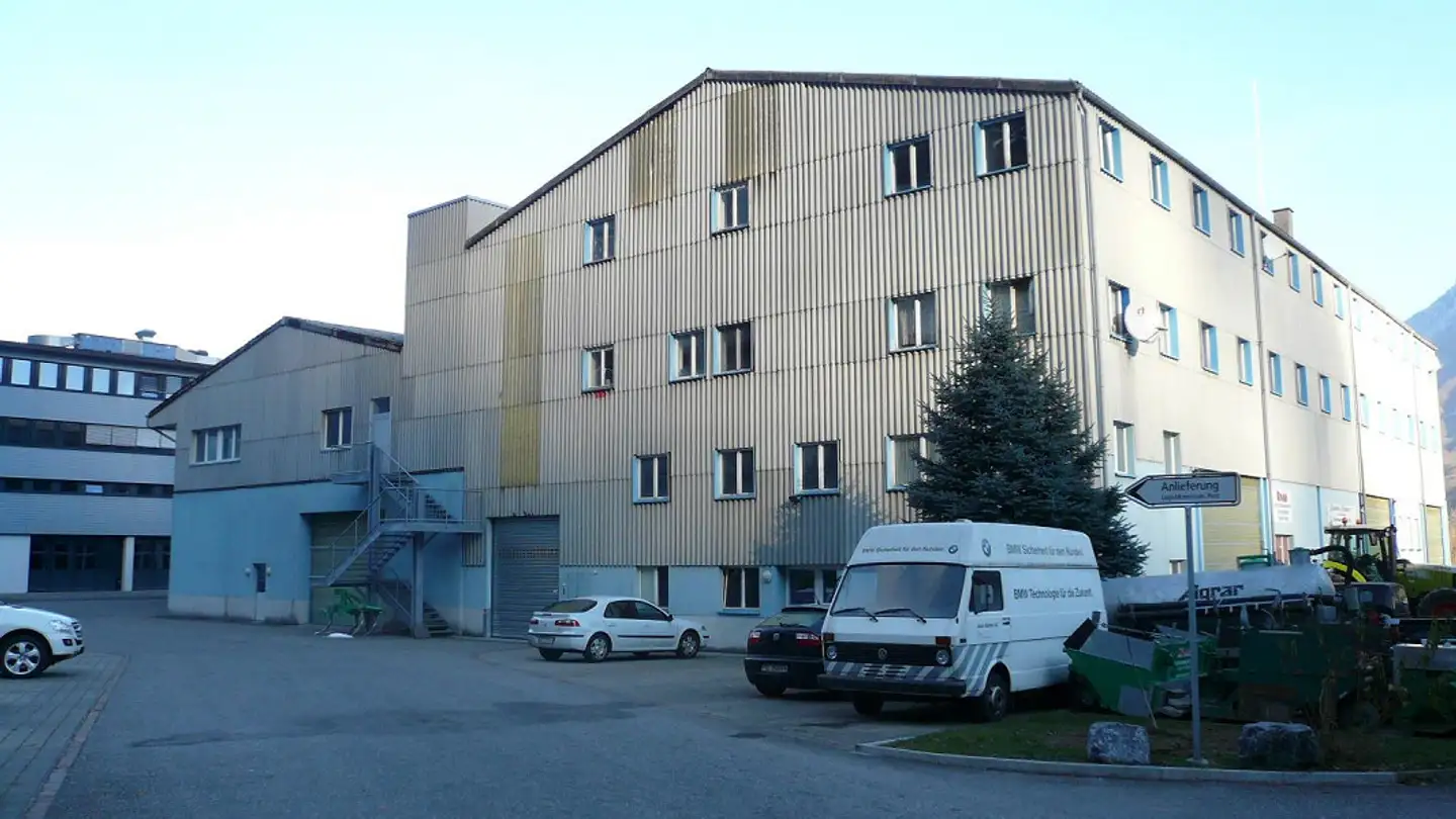 Commercial à louer - Im Fennen 1, 8867 Niederurnen