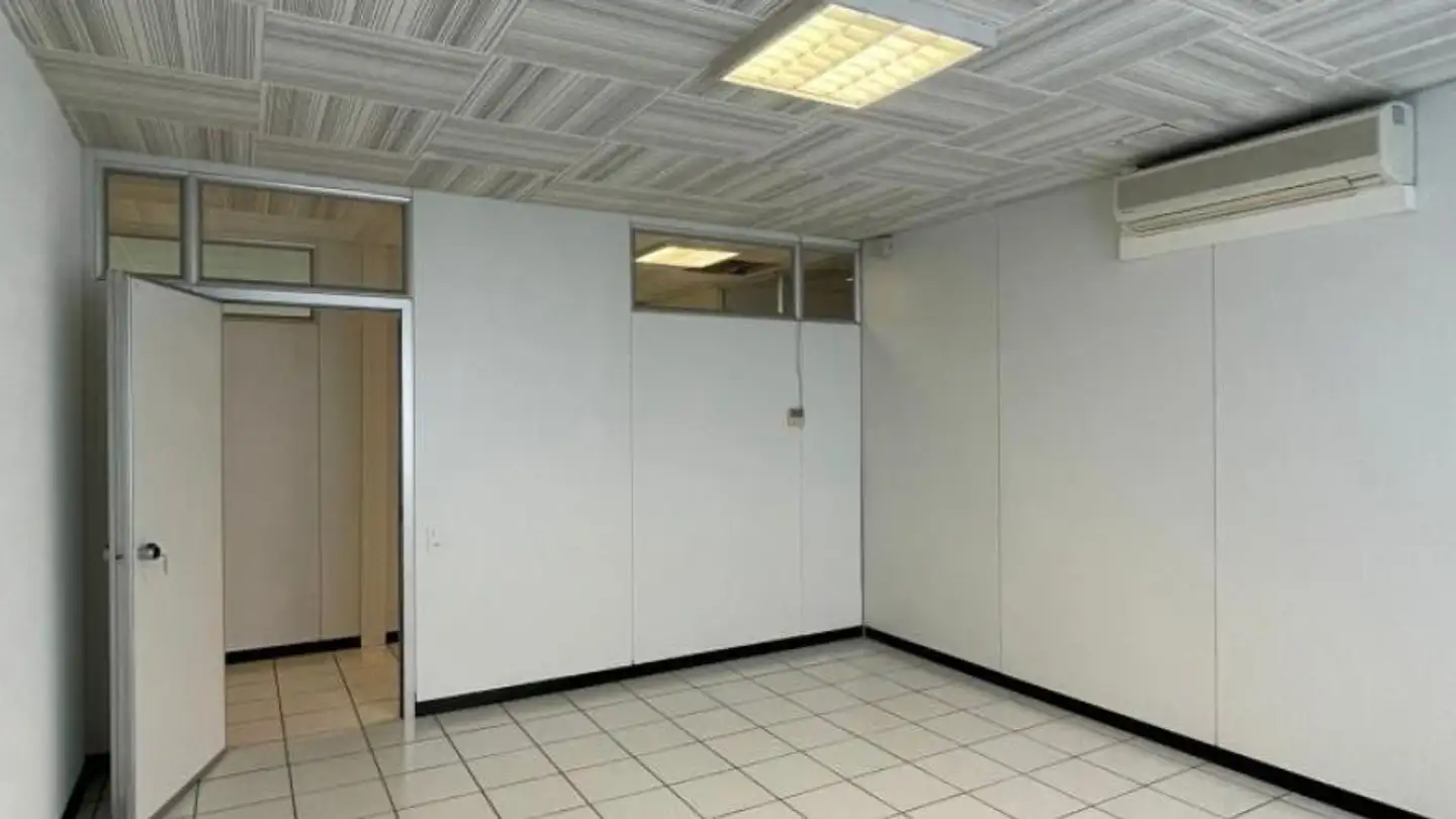 Spazio ufficio in affitto - Via Cantonale 24, 6802 Rivera - Foto 3