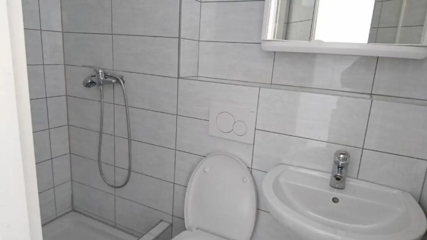 Studio for rent - Rue des Couviers 4, 2074 Marin-Epagnier - Photo 3