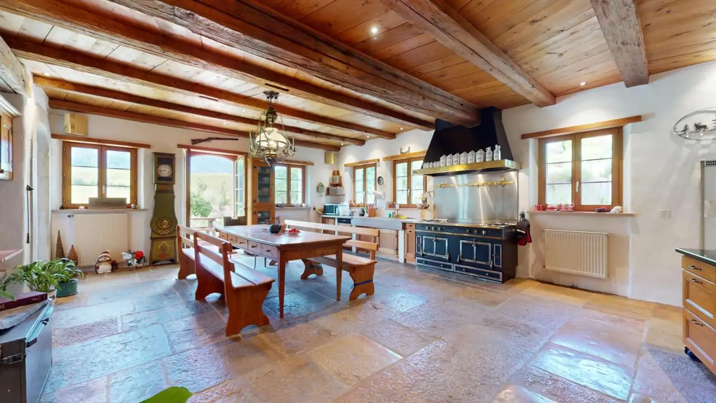 Single house for sale - 2738 Court