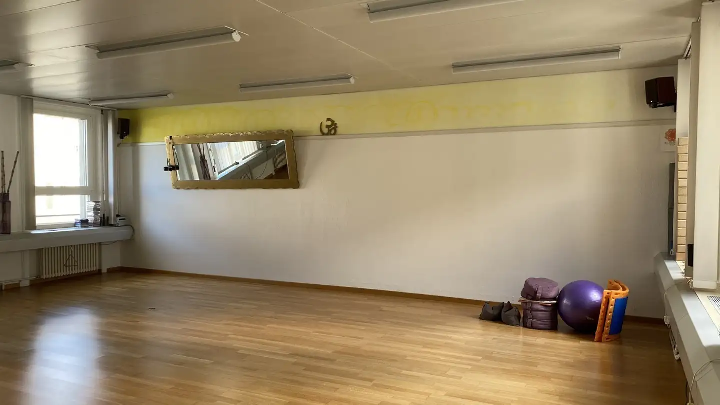 Commercial à louer - Beethovenstrasse 49, 8002 Zürich