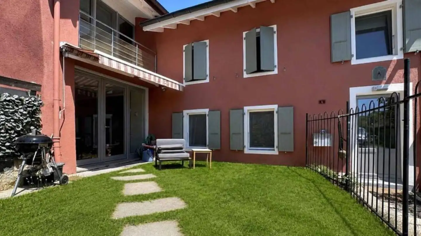 Row house for sale - 1186 Essertines-sur-Rolle
