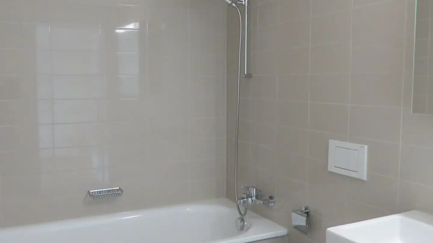 Apartment for rent - Badenerstrasse 80c, 8952 Schlieren - Photo 3