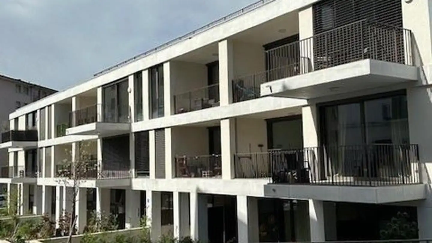 Covered parking space for rent - Chemin De Bel-Orne 32, 1008 Prilly