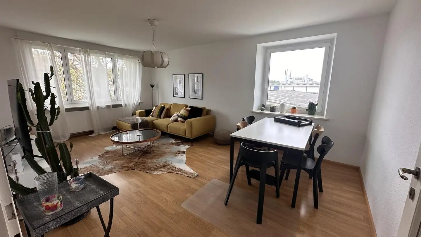 Apartment for rent - General Guisan-Strasse 12, 4153 Reinach BL