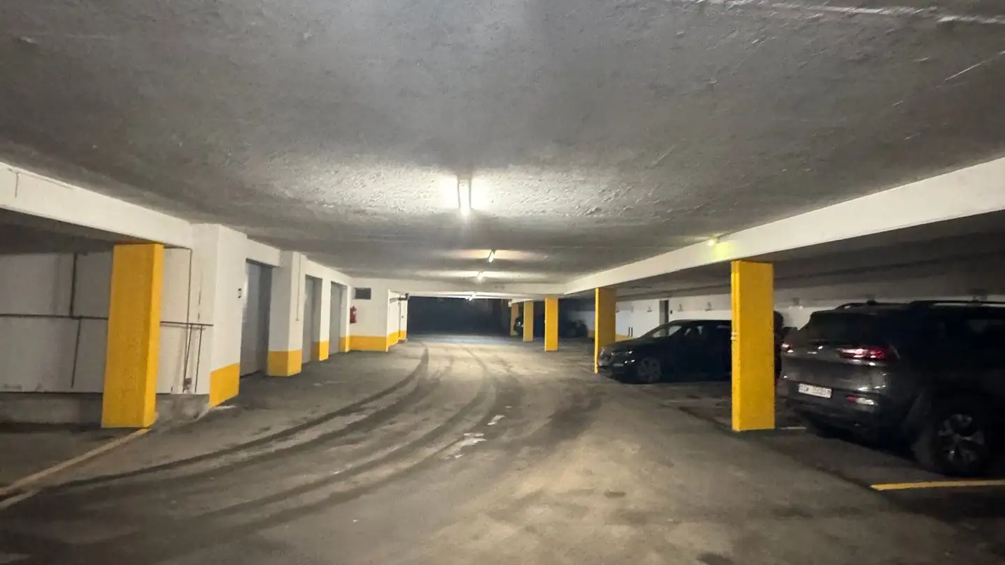 Underground parking space for sale - Neuschwändistrasse 5, 6390 Engelberg