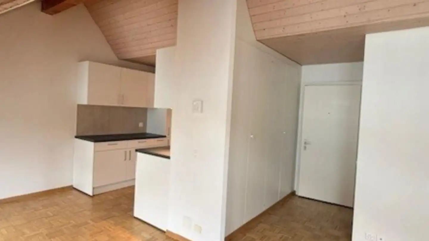Attique à louer - Rue de la Poste 3, 1350 Orbe - Photo 2