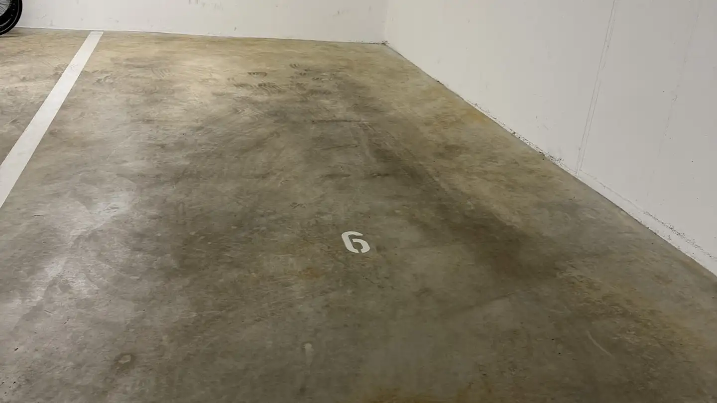 Place de parking extérieure à louer - Zarüti 1, 9443 Widnau