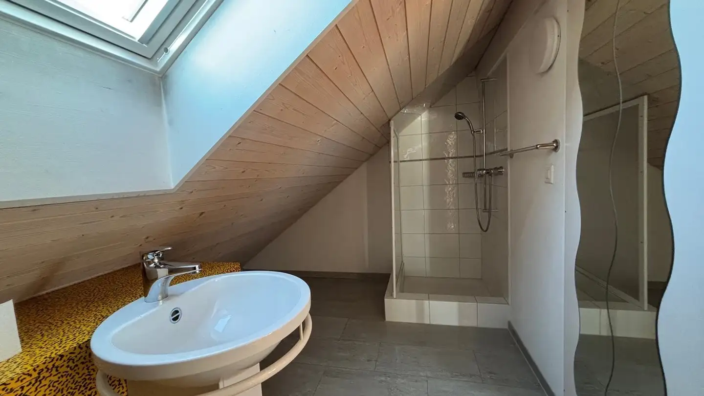 Appartamento in affitto - 6026 Rain - Photo 4