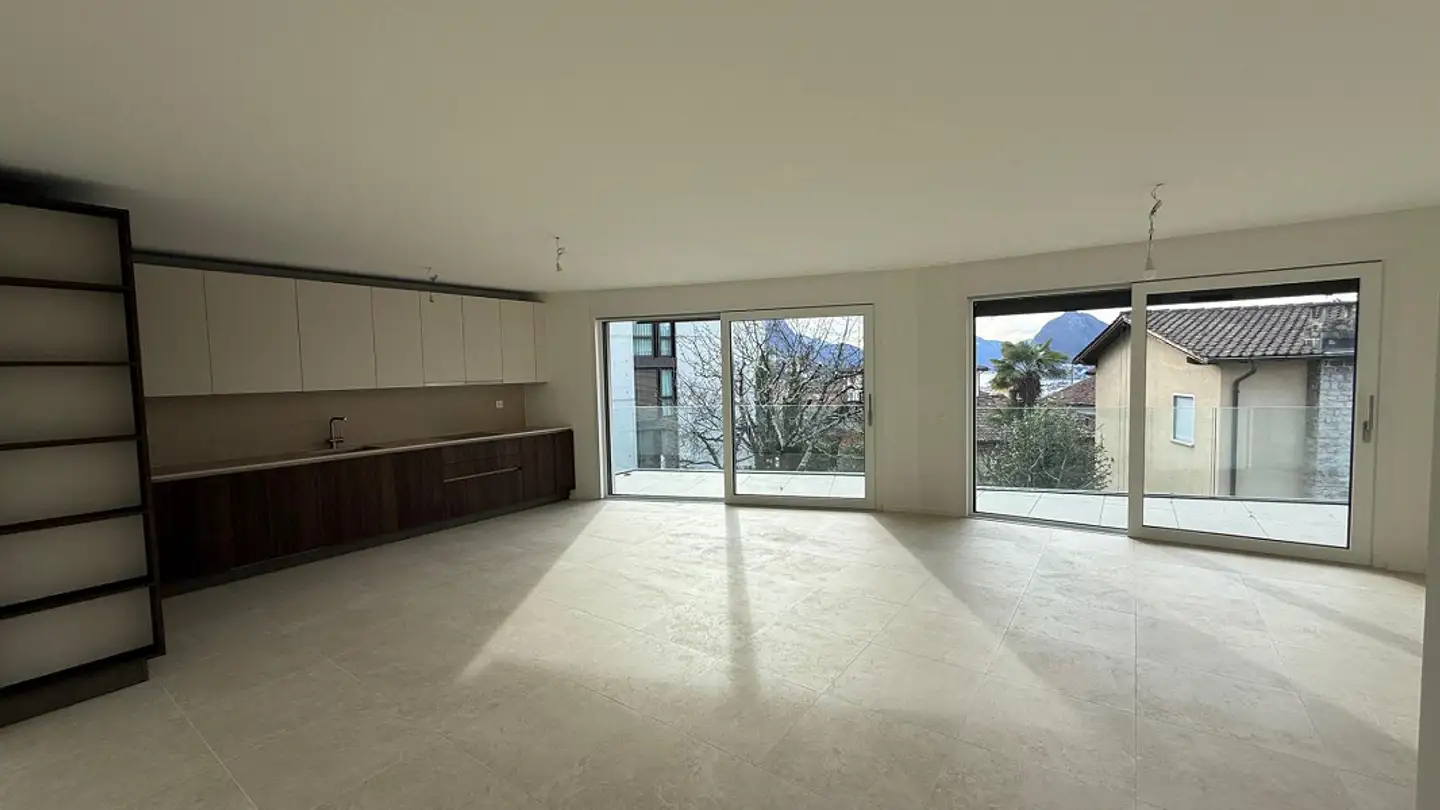 Apartment for rent - Via Clinto 3, 6952 Canobbio - Photo 2