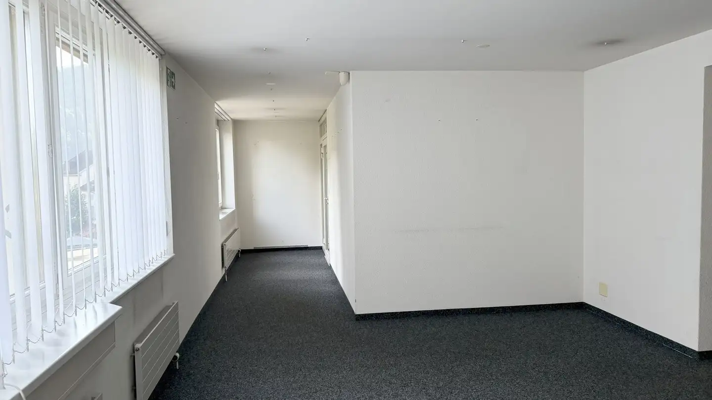 Commerciale in affitto - Wasserturmplatz, 4410 Liestal - Foto 2