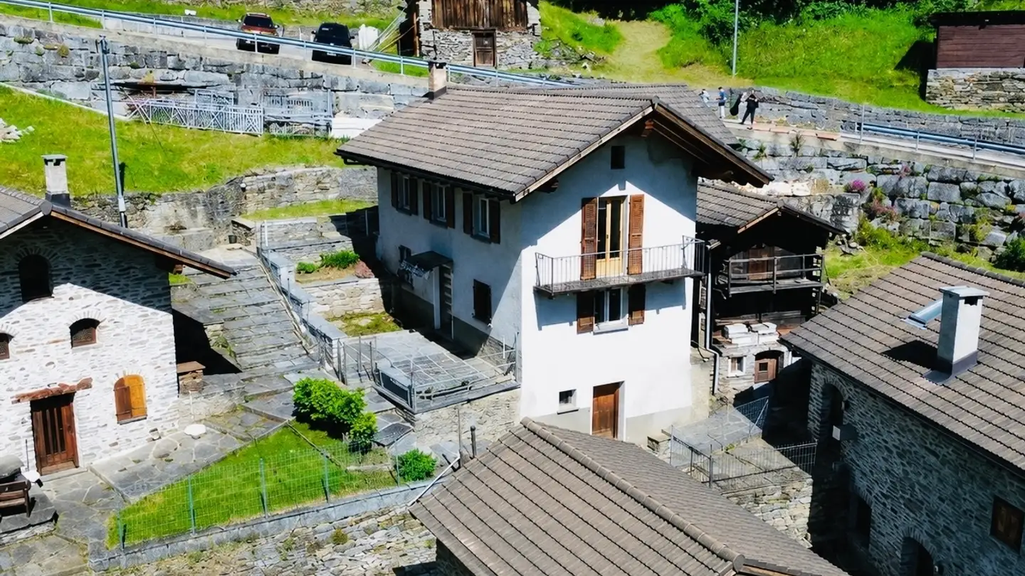 Einfamilienhaus kaufen - 6542 Buseno