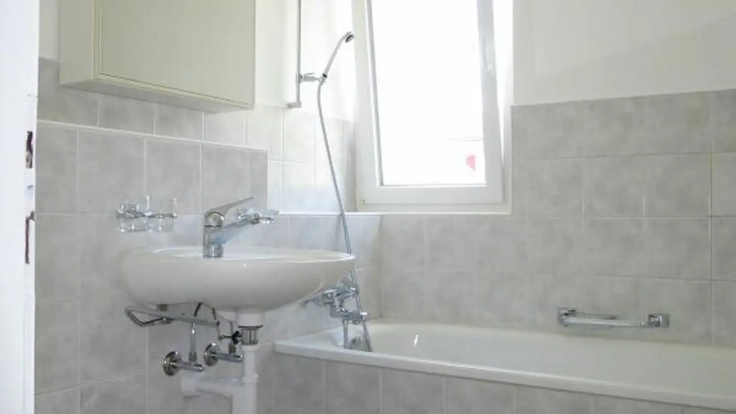 Appartement à louer - Hauptstrasse 53, 8632 Tann - Photo 3